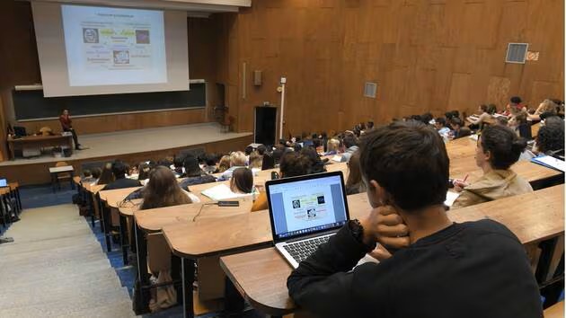 Amphi A (Sciences)