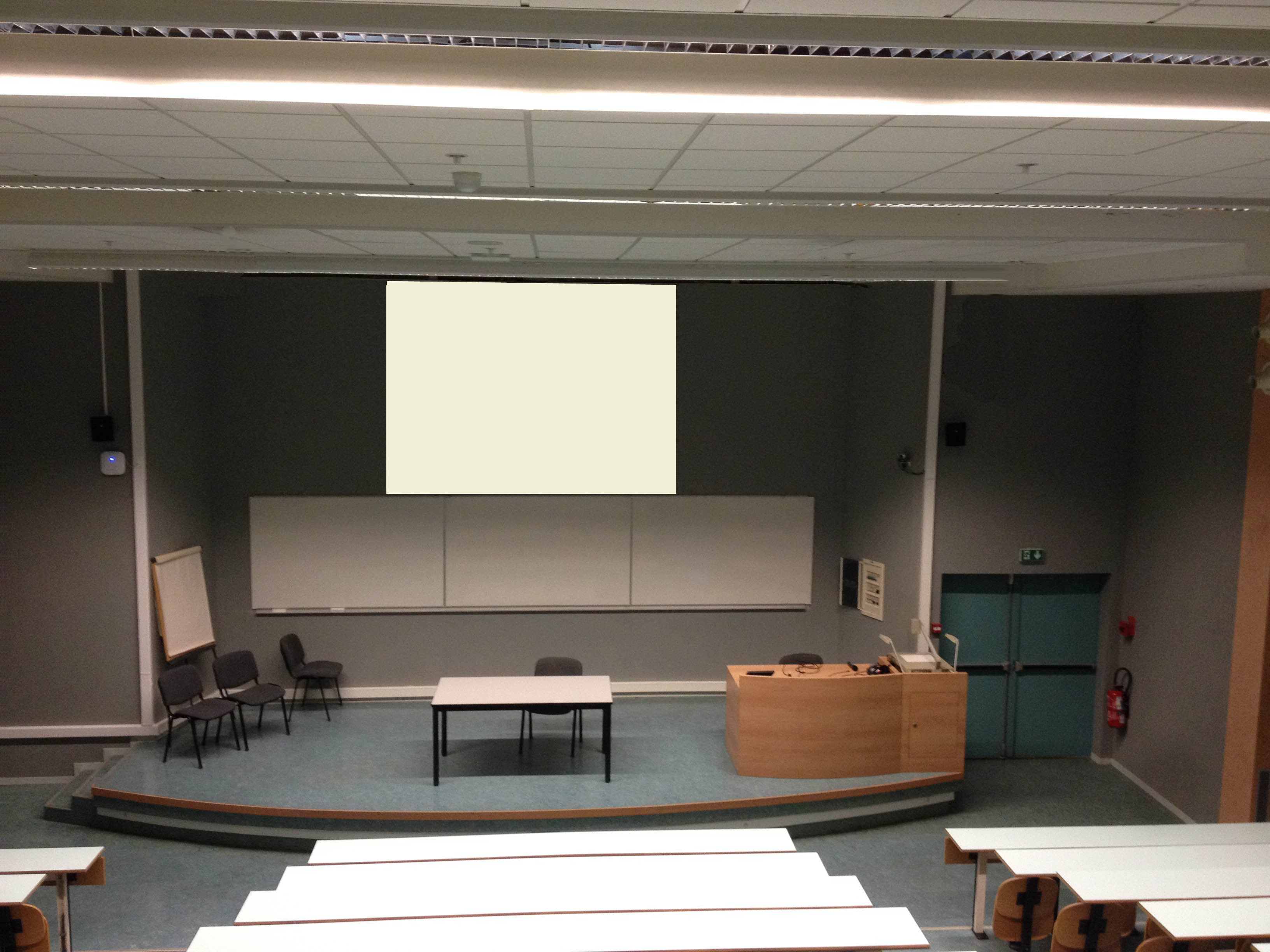 PJH Amphi (A005)